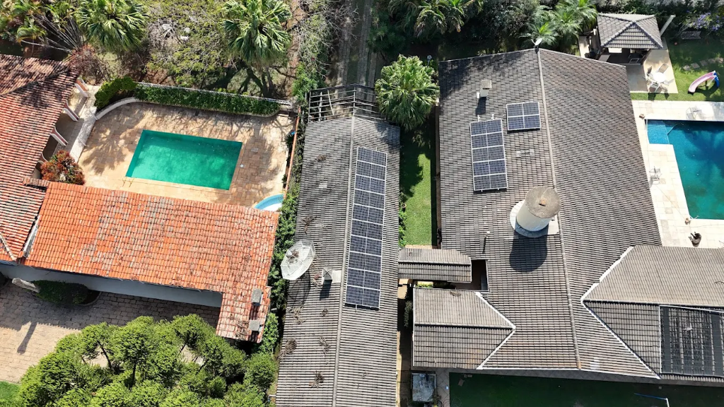 Sistema fotovoltaico residencial instalado pela Sun Coast Energia Solar